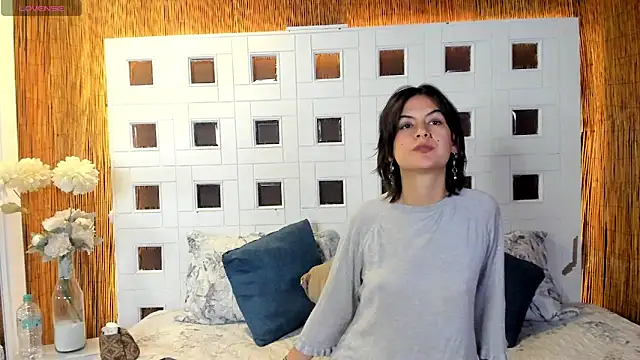 Snapshot of freyaa__1 chatting on 18, 4, 2026 freyaa 1 online show from 18, 4, 2026
