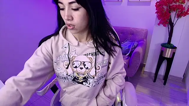 Rainy doll online show from 12, 6, 2026