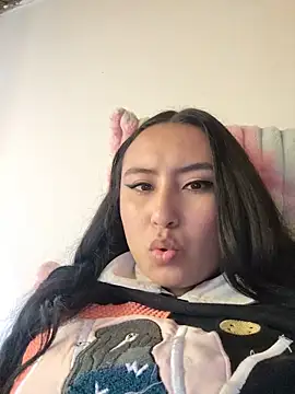 Snapshot of Aveline_Velvet chatting on 17, 6, 2026 Aveline Velvet online show from 17, 6, 2026
