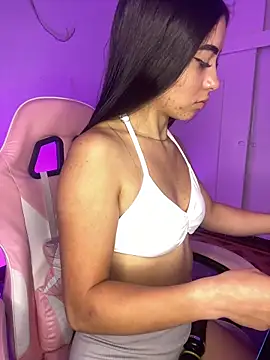 AMBERBUNNY  online show from 14, 4, 2026