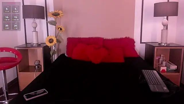NatashaLuxy online show from 16, 7, 2026