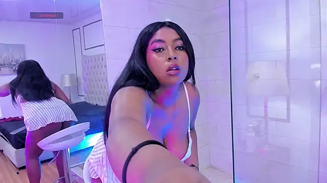 Snapshot of NatashaLuxy chatting on 5, 5, 2026 NatashaLuxy online show from 5, 5, 2026