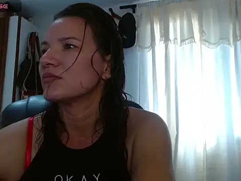 valery fitt online show from 15, 4, 2026