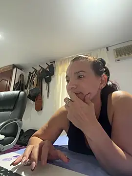 valery fitt online show from 21, 4, 2026
