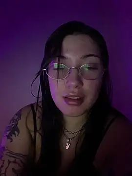 Snapshot of cherryxxox chatting on 18, 4, 2026 cherryxxox online show from 18, 4, 2026