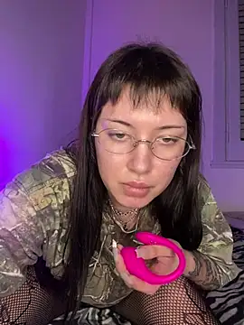 Snapshot of cherryxxox chatting on 5, 7, 2026 cherryxxox online show from 5, 7, 2026