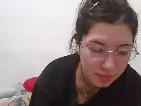 Snapshot of cherryxxox chatting on 23, 4, 2026 cherryxxox online show from 23, 4, 2026