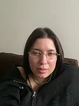 Snapshot of cherryxxox chatting on 18, 4, 2026 cherryxxox online show from 18, 4, 2026