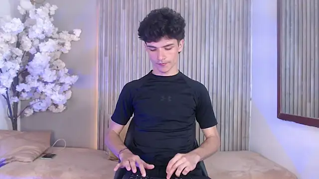 Logan Steel online show from 15, 4, 2026