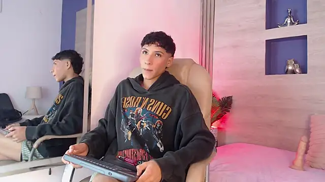 Velvet An online show from 28, 4, 2026