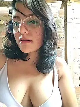 sienna elara online show from 3, 6, 2026