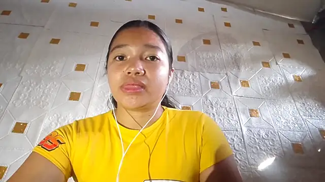 CecileLighty online show from 11, 4, 2026