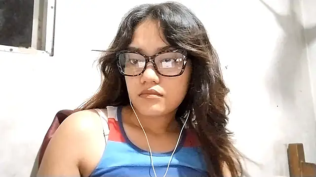 Snapshot of OliviaCarchi chatting on 15, 5, 2026 OliviaCarchi online show from 15, 5, 2026