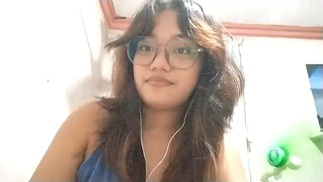 Snapshot of OliviaCarchi chatting on 20, 4, 2026 OliviaCarchi online show from 20, 4, 2026