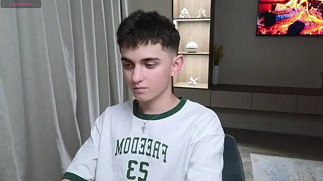 Snapshot of alexander_18_xxl chatting on 12, 7, 2026 alexander 18 xxl online show from 12, 7, 2026