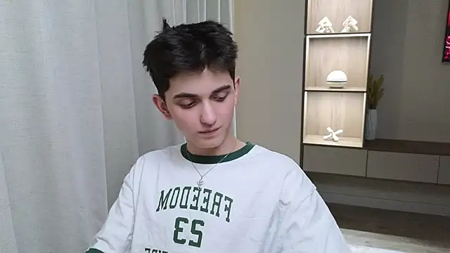 Snapshot of alexander_18_xxl chatting on 3, 7, 2026 alexander 18 xxl online show from 3, 7, 2026