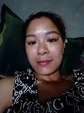 mia0033 online show from 19, 4, 2026
