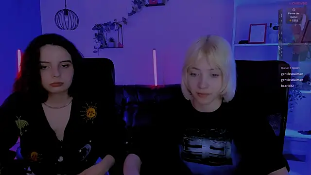 mia mooon  online show from 25, 4, 2026