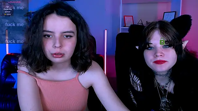 mia mooon  online show from 1, 6, 2026