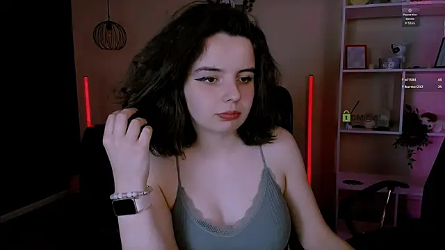 mia mooon  online show from 16, 5, 2026