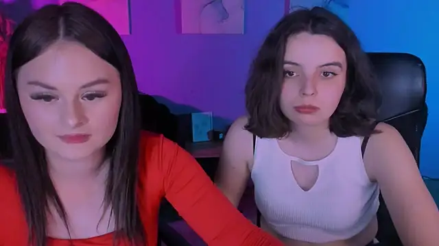 mia mooon  online show from 26, 4, 2026