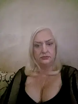Julia20X online show from 22, 4, 2026