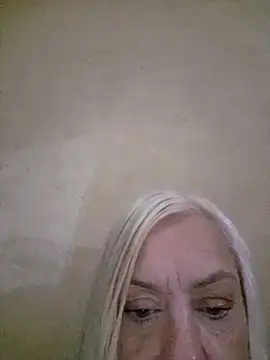 Snapshot of Julia20X chatting on 7, 6, 2026 Julia20X online show from 7, 6, 2026