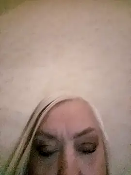 Julia20X online show from 23, 4, 2026