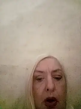 Julia20X online show from 18, 4, 2026