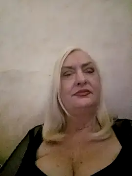 Julia20X online show from 20, 4, 2026