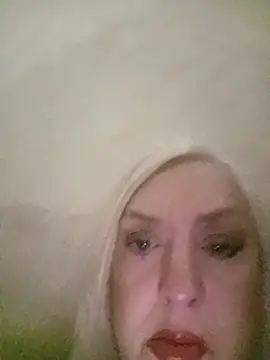 Snapshot of Julia20X chatting on 11, 4, 2026 Julia20X online show from 11, 4, 2026