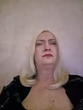 Julia20X online show from 11, 5, 2026