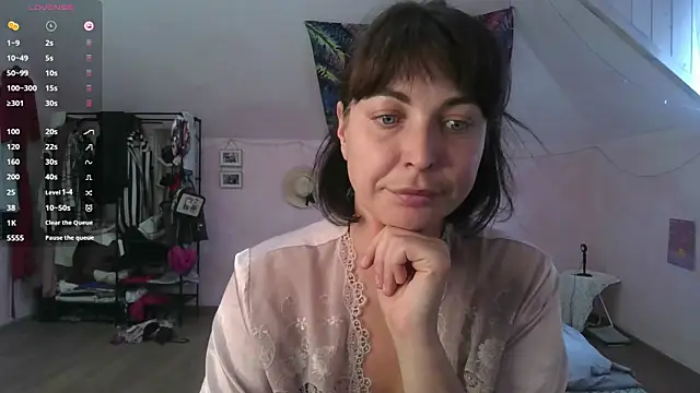 Snapshot of Allice_Honey chatting on 23, 6, 2026 Allice Honey online show from 23, 6, 2026