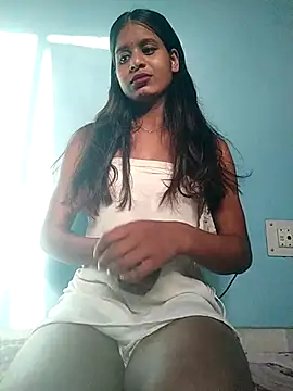 Shaniya03 online show from 10, 4, 2026