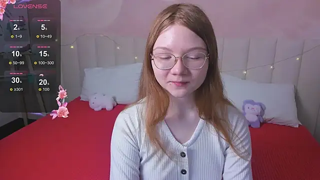 Mia Yuri online show from 5, 5, 2026