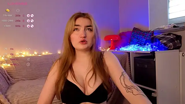 Snapshot of sweetandcuteee chatting on 12, 4, 2026 sweetandcuteee online show from 12, 4, 2026