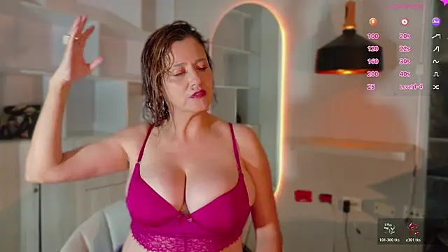 Adrianaa gold online show from 3, 6, 2026