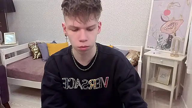 Snapshot of EliotMars chatting on 13, 4, 2026 EliotMars online show from 13, 4, 2026