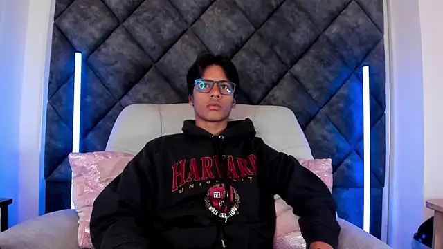 LiamKron online show from 1, 6, 2026