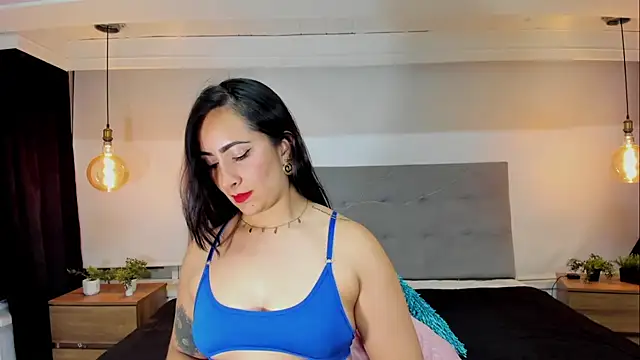 AmaraValenti online show from 30, 4, 2026