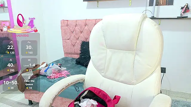 VelinaHoney online show from 17, 6, 2026