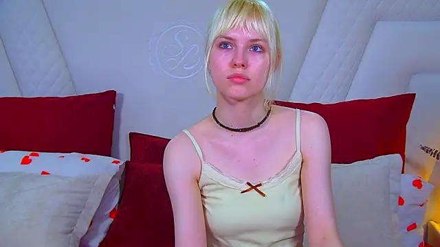 Snapshot of HannahHollis chatting on 30, 6, 2026 HannahHollis online show from 30, 6, 2026