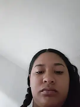 Snapshot of Bell-sophya chatting on 27, 5, 2026 Bell-sophya online show from 27, 5, 2026