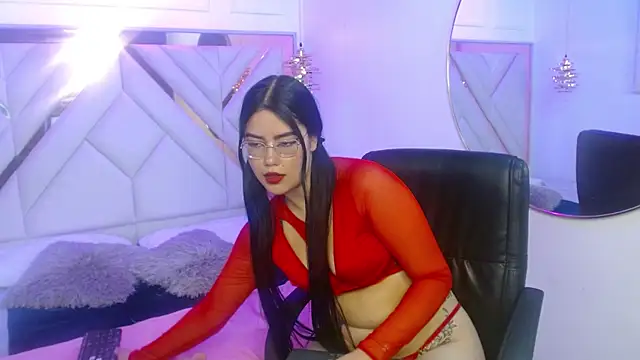 Snapshot of liily_rouse chatting on 8, 4, 2026 liily rouse online show from 8, 4, 2026