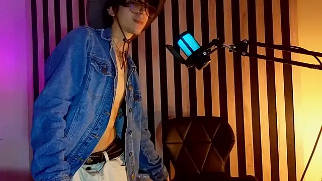 Snapshot of Twink_Sebas7 chatting on 9, 5, 2026 Twink Sebas7 online show from 9, 5, 2026