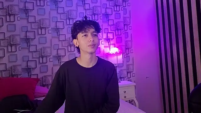 Twink Sebas7 online show from 18, 6, 2026