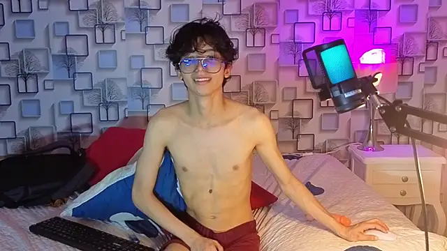 Snapshot of Twink_Sebas7 chatting on 29, 4, 2026 Twink Sebas7 online show from 29, 4, 2026