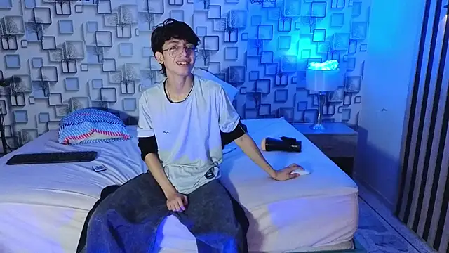 Twink Sebas7 online show from 12, 7, 2026