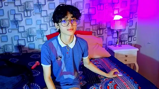 Snapshot of Twink_Sebas7 chatting on 23, 4, 2026 Twink Sebas7 online show from 23, 4, 2026