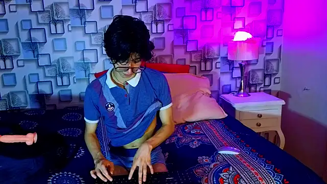 Snapshot of Twink_Sebas7 chatting on 23, 4, 2026 Twink Sebas7 online show from 23, 4, 2026